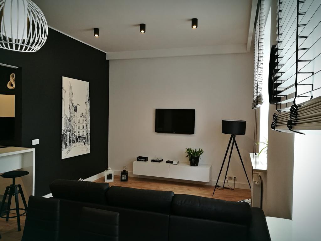 Black&White Apartment- Wierzbowa 5 Poznań Extérieur photo